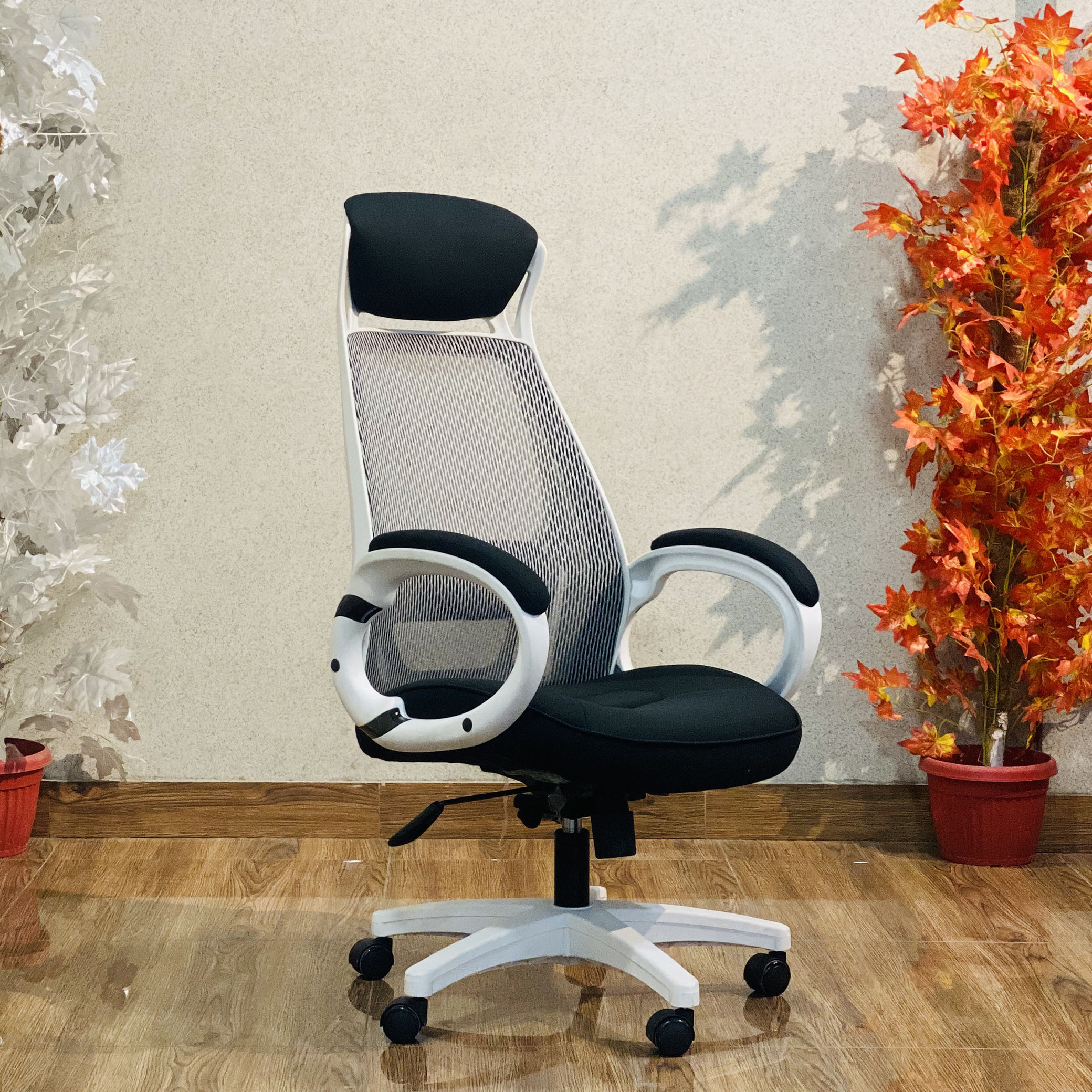 Element White Executive Chair EC-10