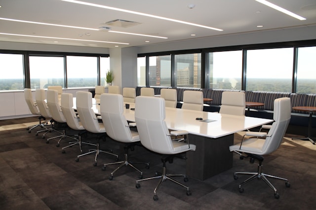 The Unseen Project Manager: How Commercial Furniture Supports Agile Methodologies