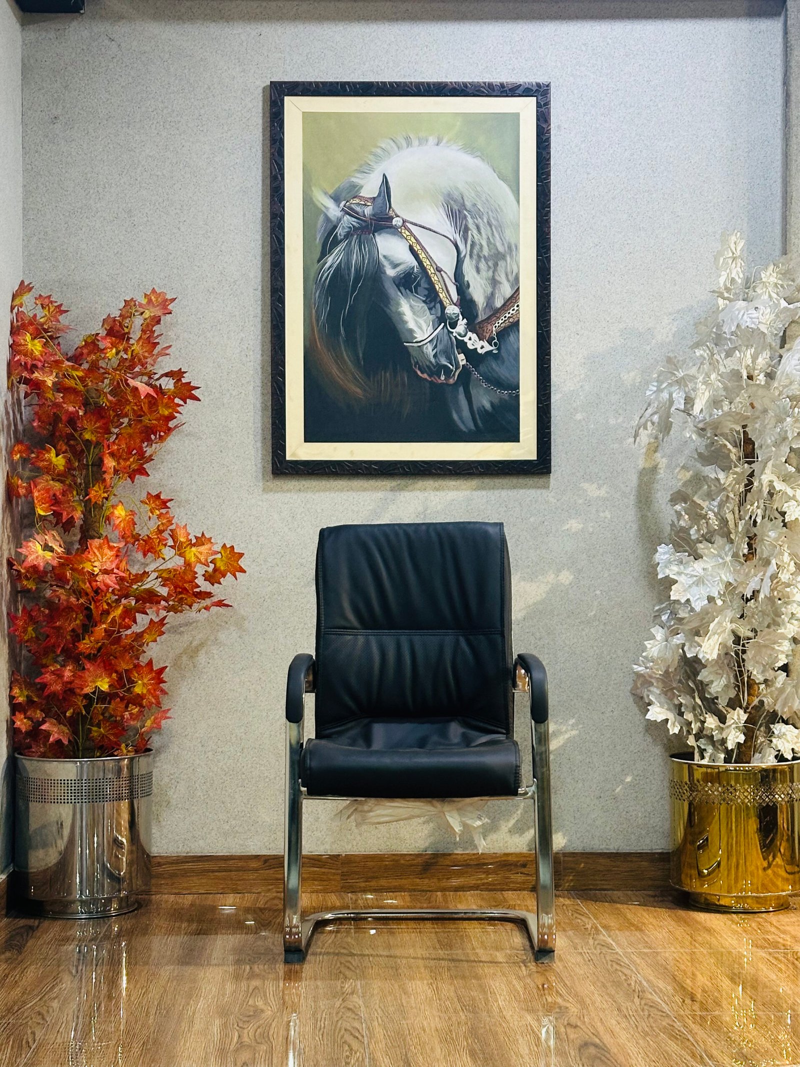 Monarch Ruched Leather Visitor Chair VC-19 - Image 2