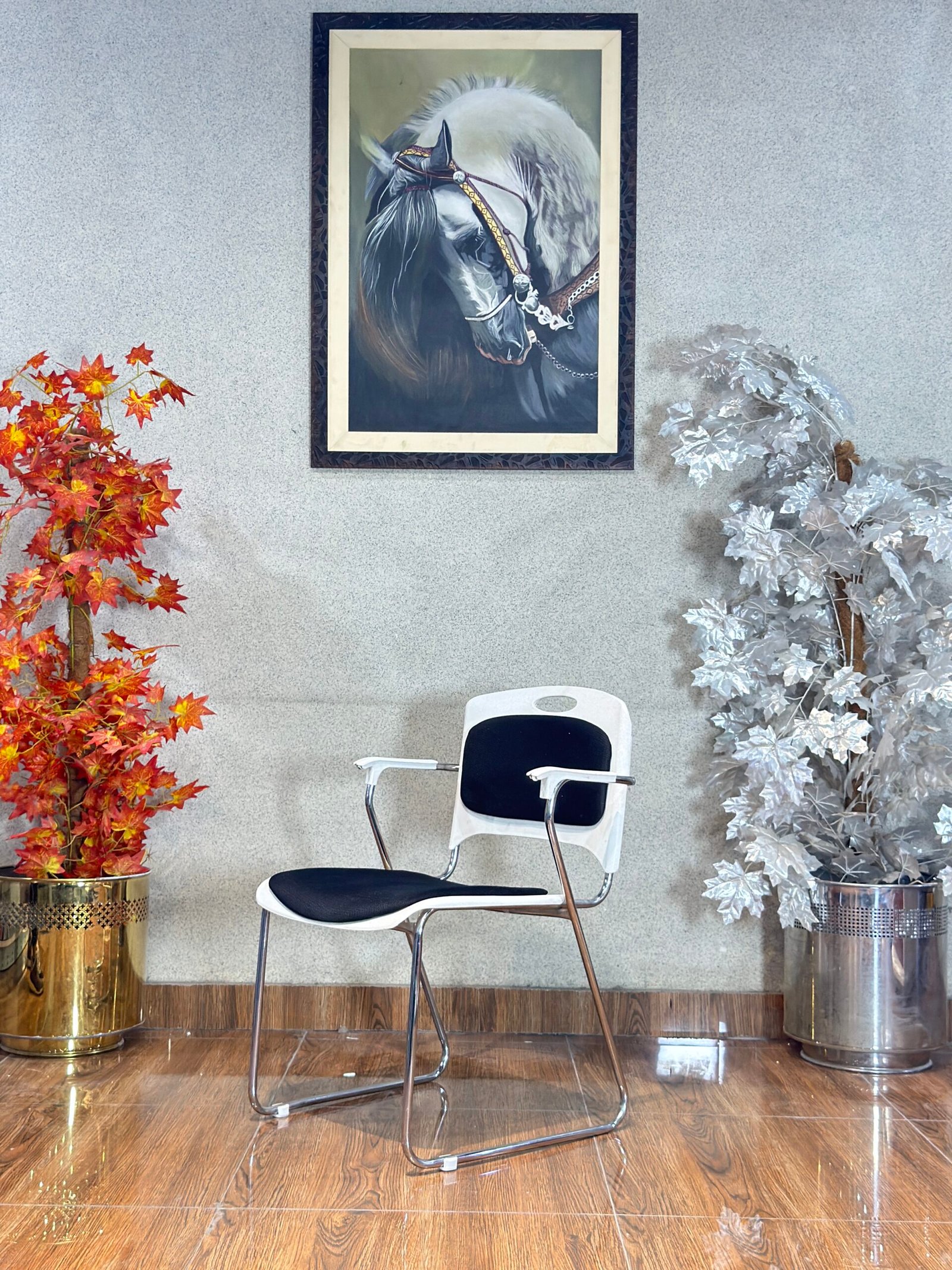 Zest Ergonomic White Visitor Chair VC 02